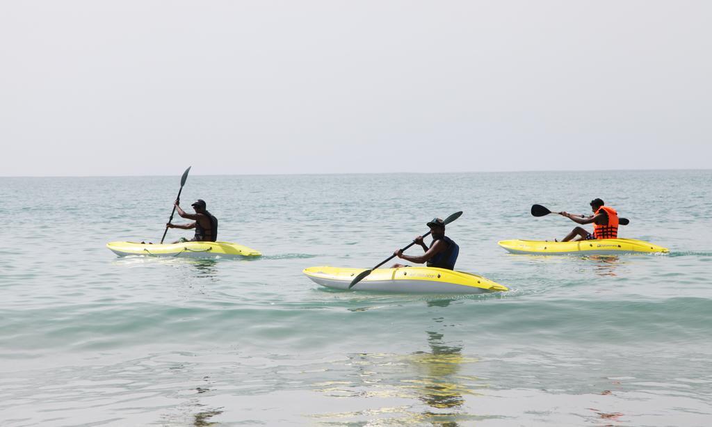 Aqua Marine Beach Resort Passikudah Room photo