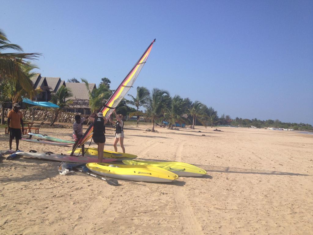 Aqua Marine Beach Resort Passikudah Room photo